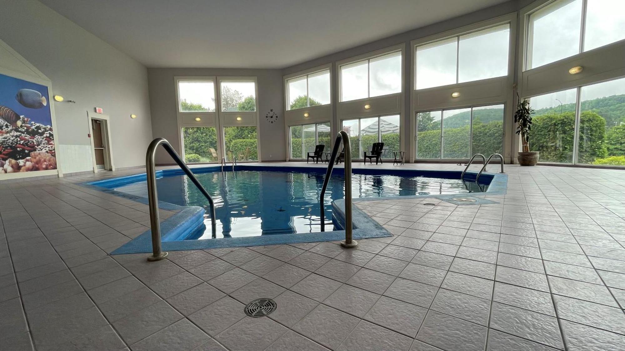 Hotel Vacances Tremblant Mont-Tremblant Kültér fotó